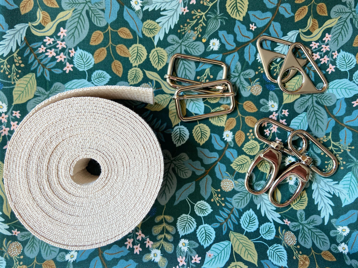 Buckthorn Backpack Kit in Vintage Garden Cream