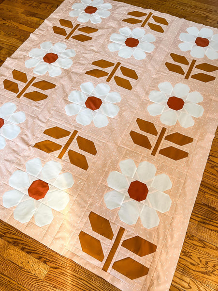 Daisy Mae Cover Quilt in Fanciful